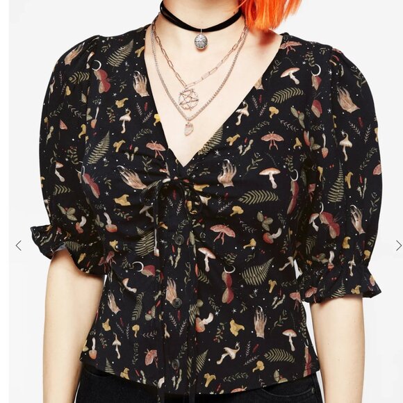 Disturbia Tops - Disturbia Liviana Mushroom Print Ruched Vneck Top NWT - US sz 4 (UK 8)